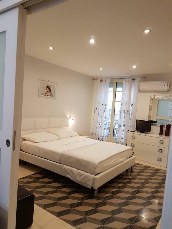 Casa Orchidea - The Fab Stay Brindisi Buitenkant foto